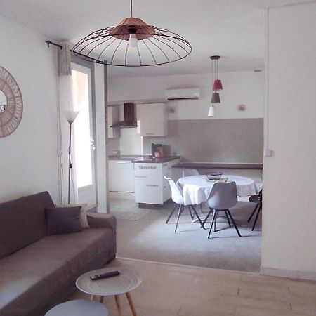 Appartement Avec Terrasse Narbonne Bagian luar foto