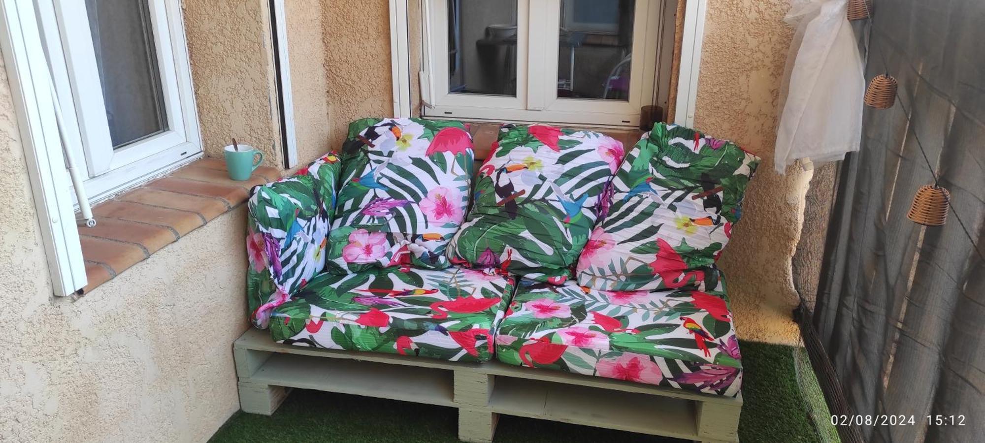 Appartement Avec Terrasse Narbonne Bagian luar foto